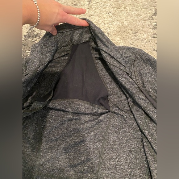 Lululemon Define Jacket - Picture 5 of 9